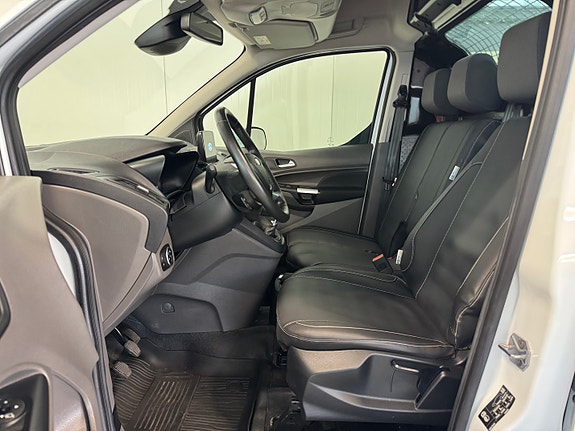 Ford Transit Connect 18 of 30