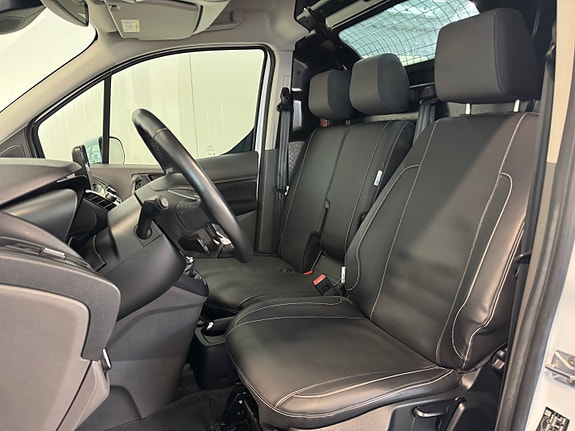 Ford Transit Connect 19 of 30