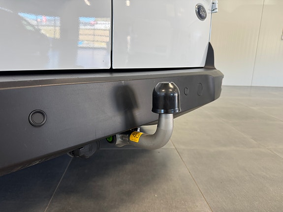 Ford Transit Connect 17 of 30