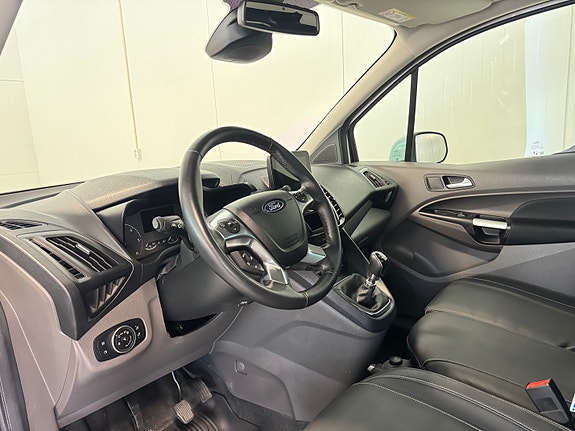 Ford Transit Connect 20 of 30