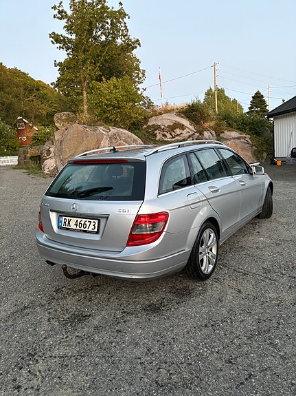 Mercedes-Benz C200 d 4 of 30