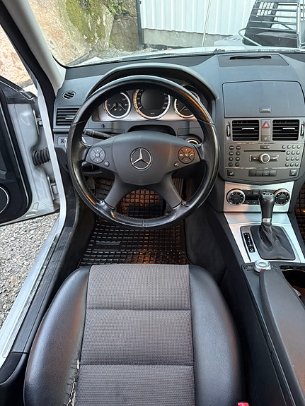 Mercedes-Benz C200 d 14 of 30