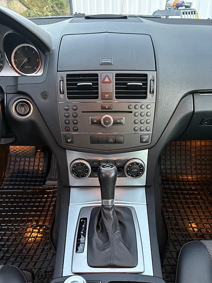 Mercedes-Benz C200 d 16 of 30