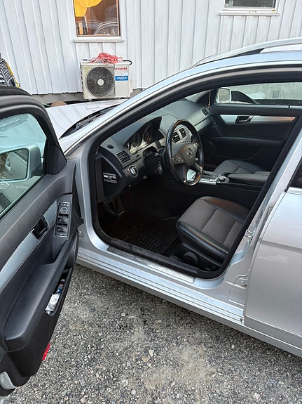 Mercedes-Benz C200 d 13 of 30