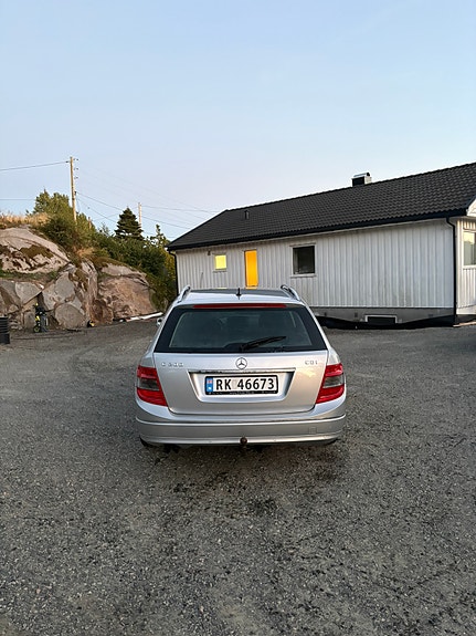 Mercedes-Benz C200 d 5 of 30