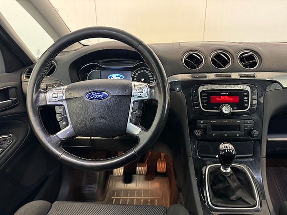 Ford S-MAX 24 of 30