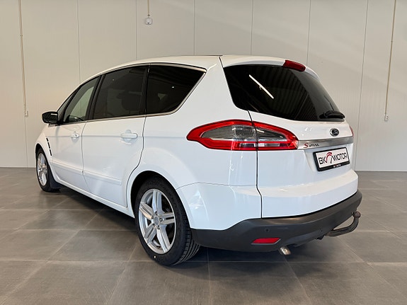 Ford S-MAX 12 of 30