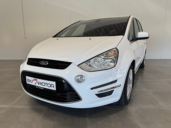 Ford S-MAX 8 of 30