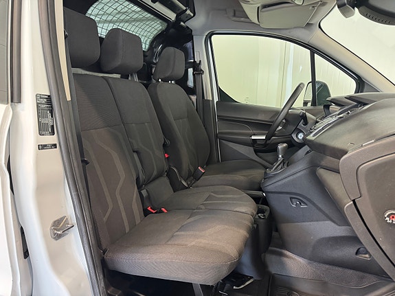Ford Transit Connect 20 of 30
