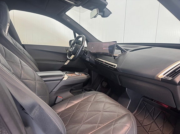 BMW iX 23 of 30