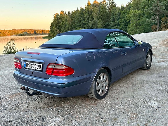 Mercedes-Benz CLK200 5 of 15