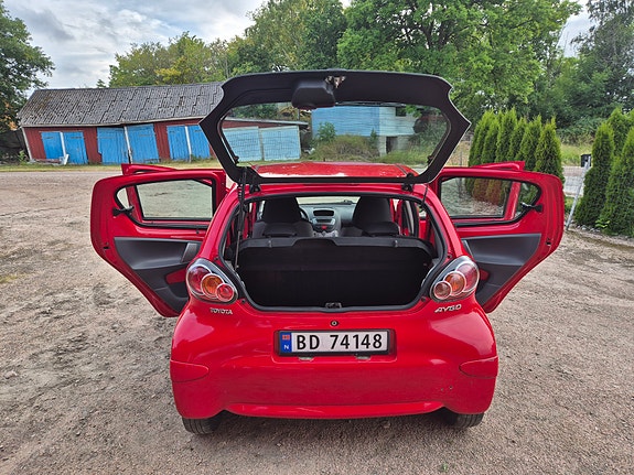 Toyota Aygo 9 of 20