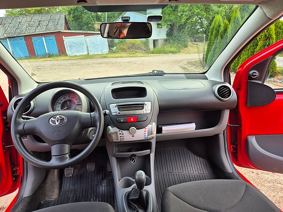 Toyota Aygo 15 of 20