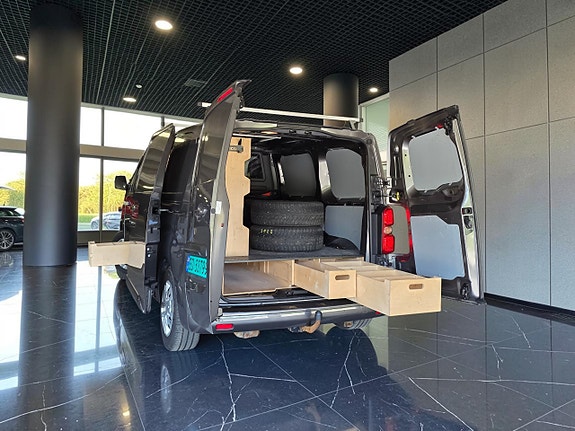 Peugeot e-Expert 4 of 30
