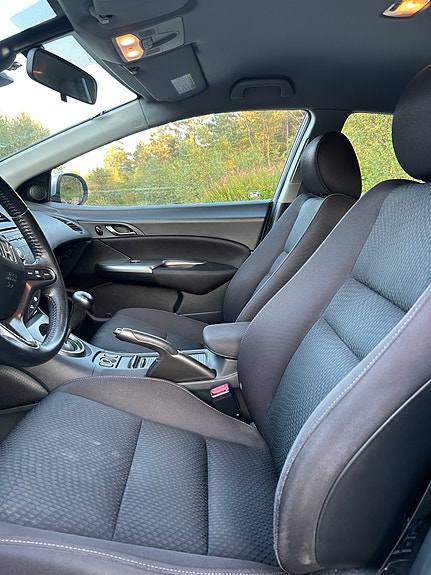 Honda Civic 10 of 16