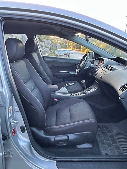 Honda Civic 9 of 16
