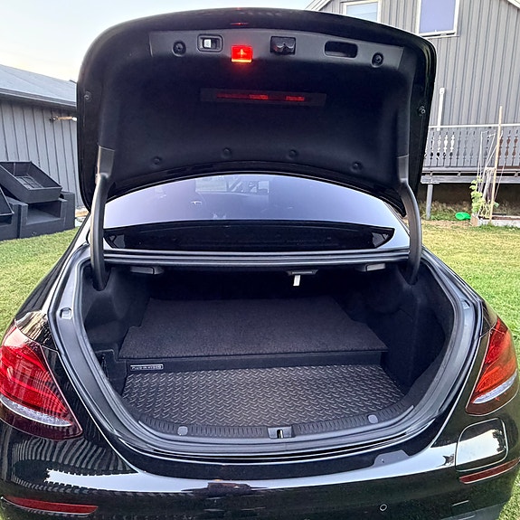 Mercedes-Benz E350 e 14 of 30