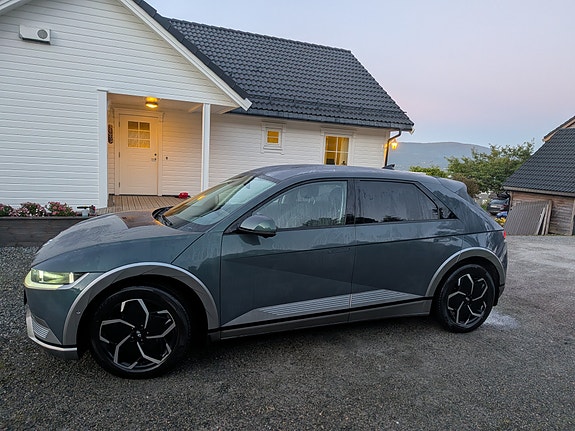 Hyundai Ioniq 5 4 of 10