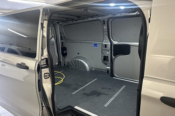 Volkswagen Transporter 8 of 14