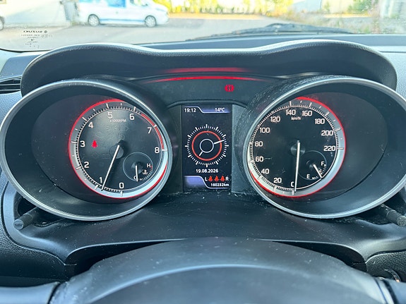 Suzuki Swift 23 of 30