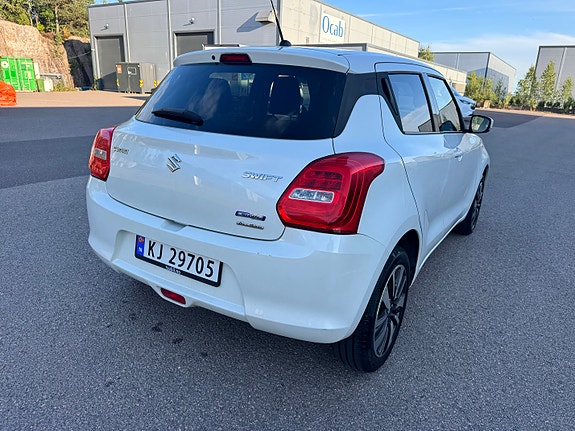 Suzuki Swift 9 of 30