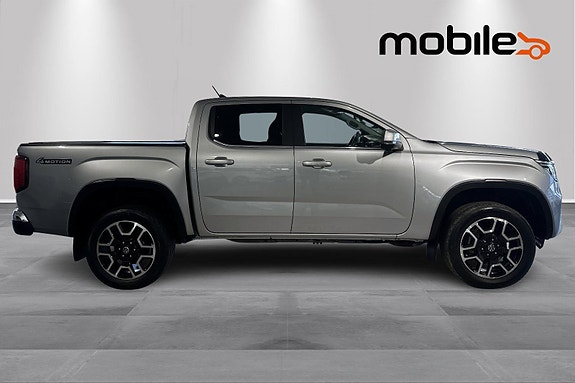 Volkswagen Amarok 2 of 14