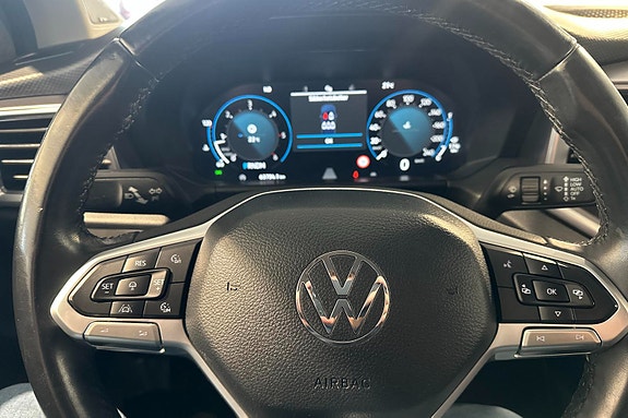 Volkswagen Amarok 12 of 14