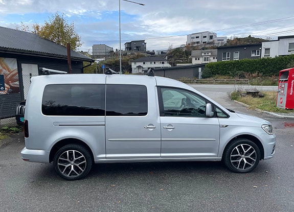 Volkswagen Caddy Maxi 2 of 6