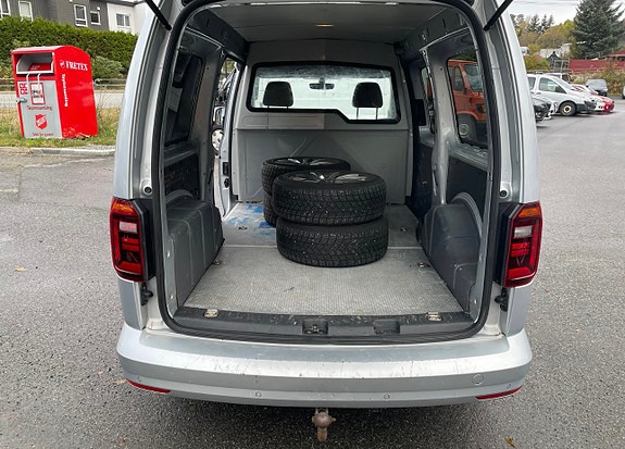 Volkswagen Caddy Maxi 6 of 6