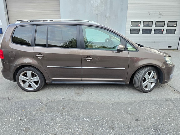 Volkswagen Touran 6 of 30