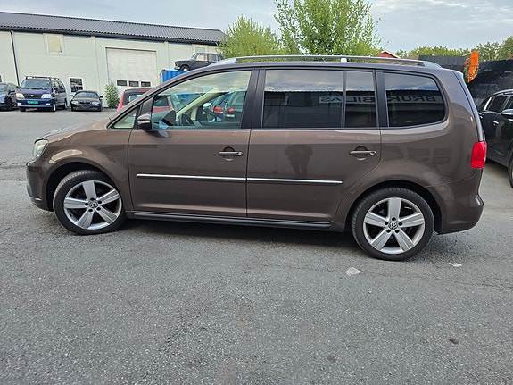 Volkswagen Touran 11 of 30