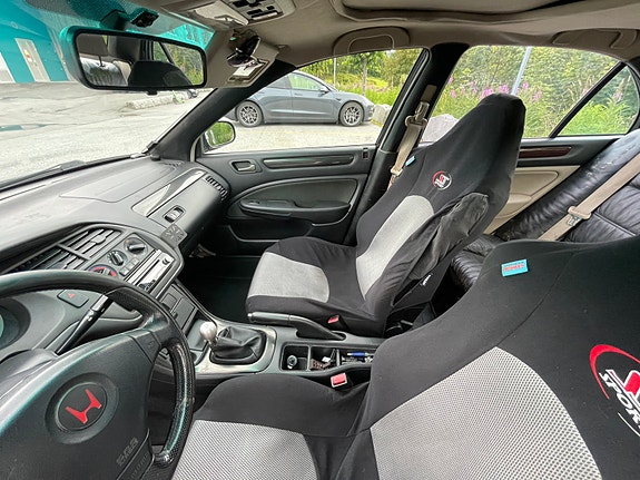 Honda Accord 13 of 30