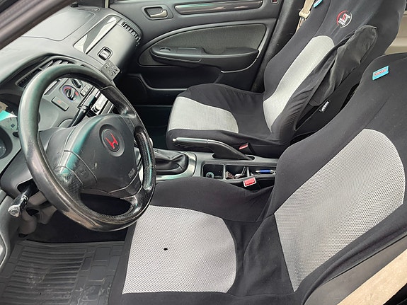 Honda Accord 11 of 30