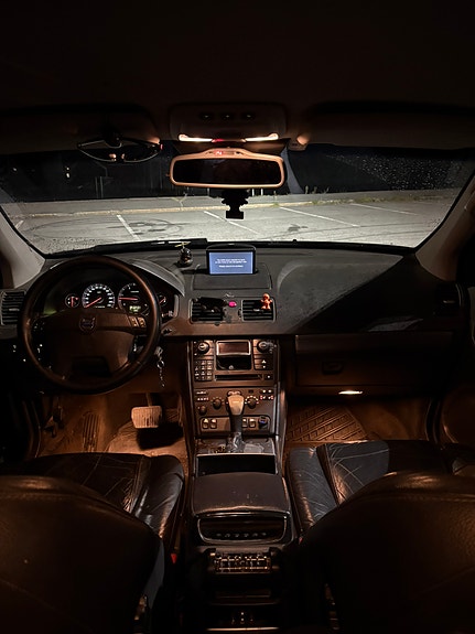 Volvo XC90 8 of 15