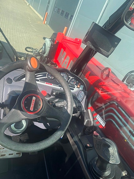 Manitou MT 733 EASY 10 of 13