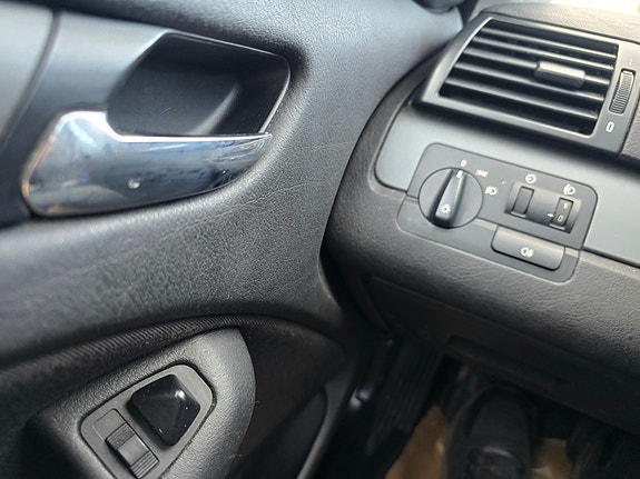 BMW 316i 16 of 28