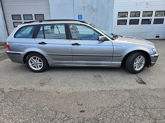 BMW 316i 3 of 28