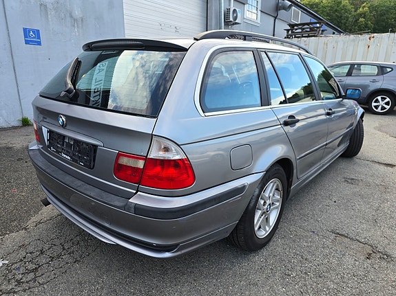 BMW 316i 4 of 28
