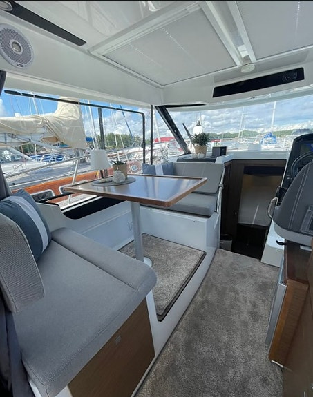 Jeanneau Merry Fisher 895 - 2XYamaha F150,  Kalesje, utestyring, autopilot ++ 13 of 29