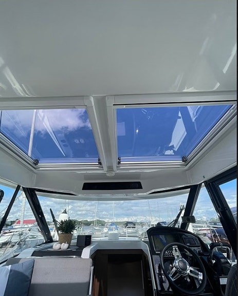 Jeanneau Merry Fisher 895 - 2XYamaha F150,  Kalesje, utestyring, autopilot ++ 18 of 29
