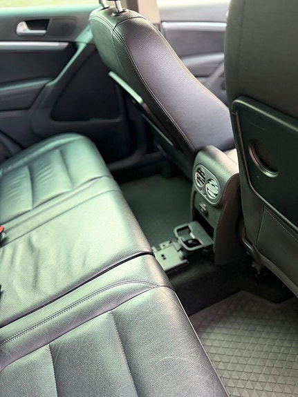 Volkswagen Tiguan 12 of 30