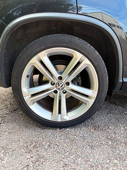 Volkswagen Tiguan 13 of 30