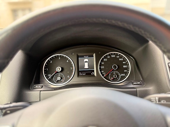 Volkswagen Tiguan 22 of 30