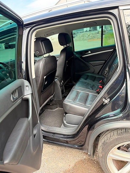 Volkswagen Tiguan 21 of 30