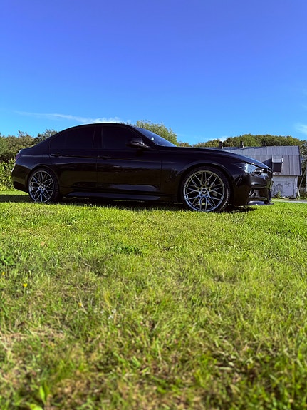 BMW 320d 5 of 14