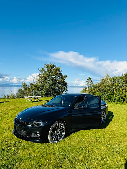 BMW 320d 4 of 14