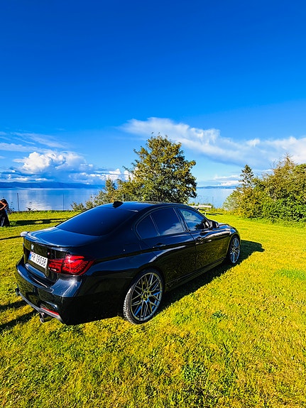 BMW 320d 8 of 14