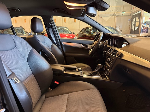 Mercedes-Benz C250 d 27 of 29