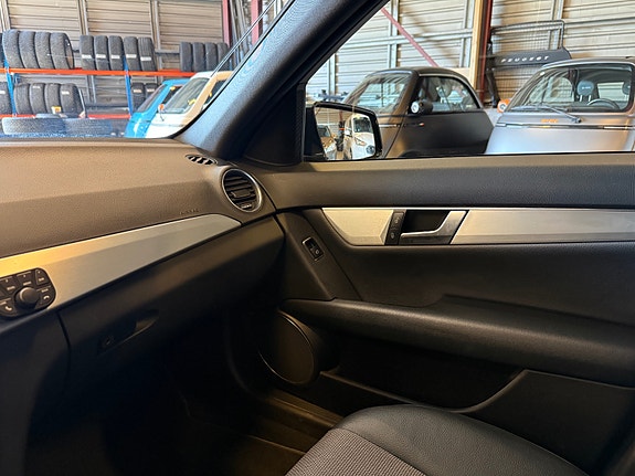 Mercedes-Benz C250 d 16 of 29