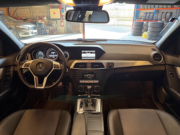 Mercedes-Benz C250 d 26 of 29